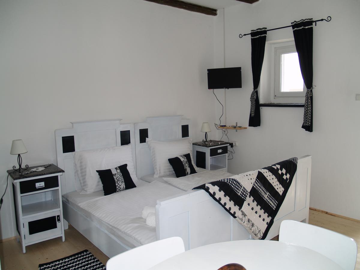 Pannonia Terranova Hotel Várdaróc Kültér fotó